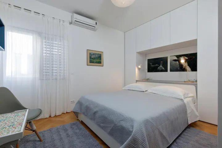 Apartment & Rooms Nugal Макарска Стая снимка