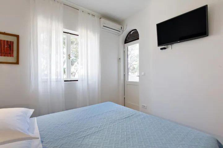 Apartment & Rooms Nugal Макарска Стая снимка